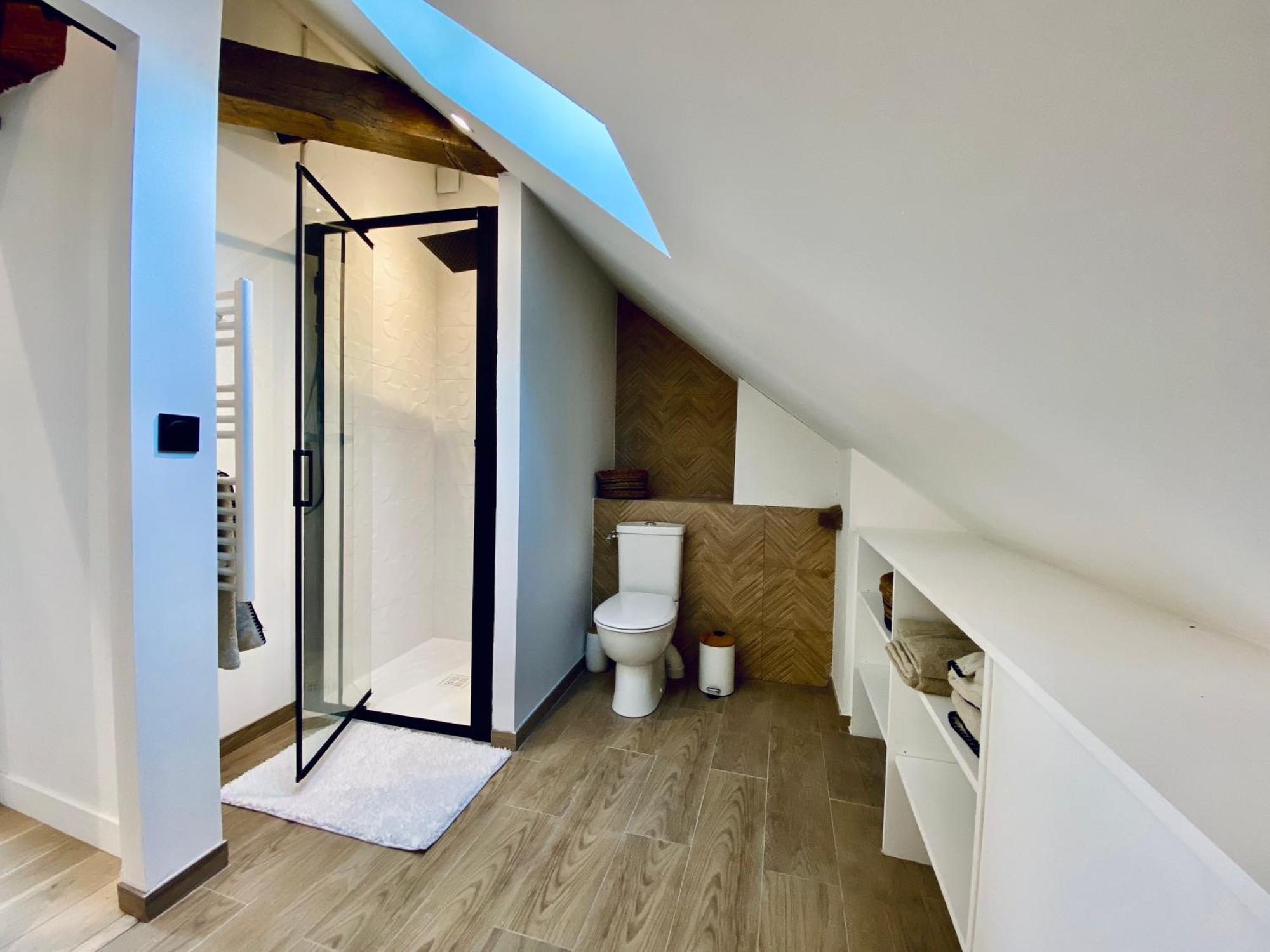 Velvet - Best Keys - Maison Duplex Elegante - Plein Centre Ville - Deco Minimaliste & Cosy - Literie Haut De Gamme - 2 Chambres Separees - Lit Queen Size & 1 Canape Convertible - Smart Tv - Wifi Fibre - Check-In Autonome Sens Buitenkant foto