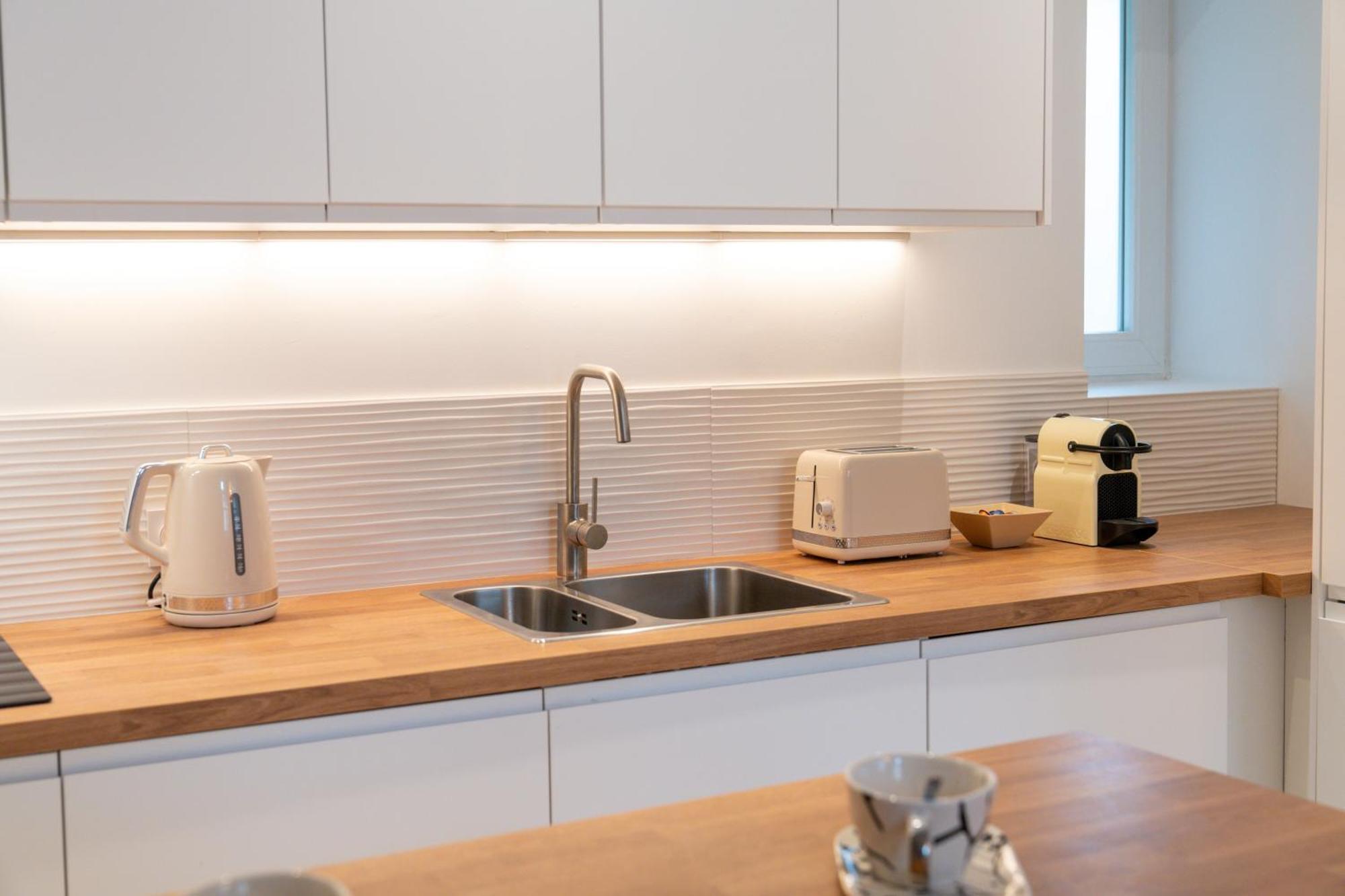 Velvet - Best Keys - Maison Duplex Elegante - Plein Centre Ville - Deco Minimaliste & Cosy - Literie Haut De Gamme - 2 Chambres Separees - Lit Queen Size & 1 Canape Convertible - Smart Tv - Wifi Fibre - Check-In Autonome Sens Buitenkant foto
