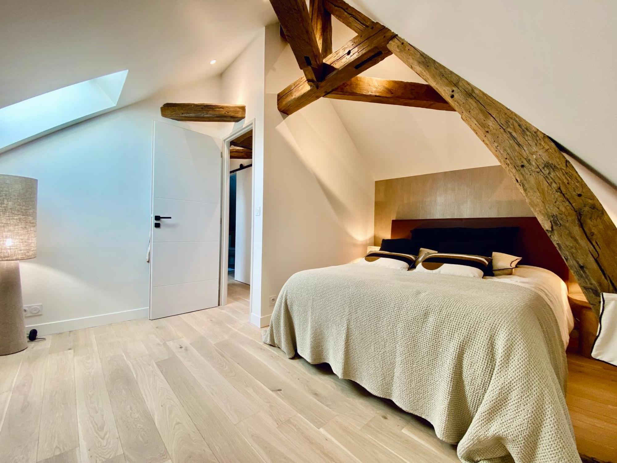Velvet - Best Keys - Maison Duplex Elegante - Plein Centre Ville - Deco Minimaliste & Cosy - Literie Haut De Gamme - 2 Chambres Separees - Lit Queen Size & 1 Canape Convertible - Smart Tv - Wifi Fibre - Check-In Autonome Sens Buitenkant foto